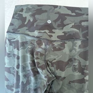 Lululemon 25” Align Camo size 6